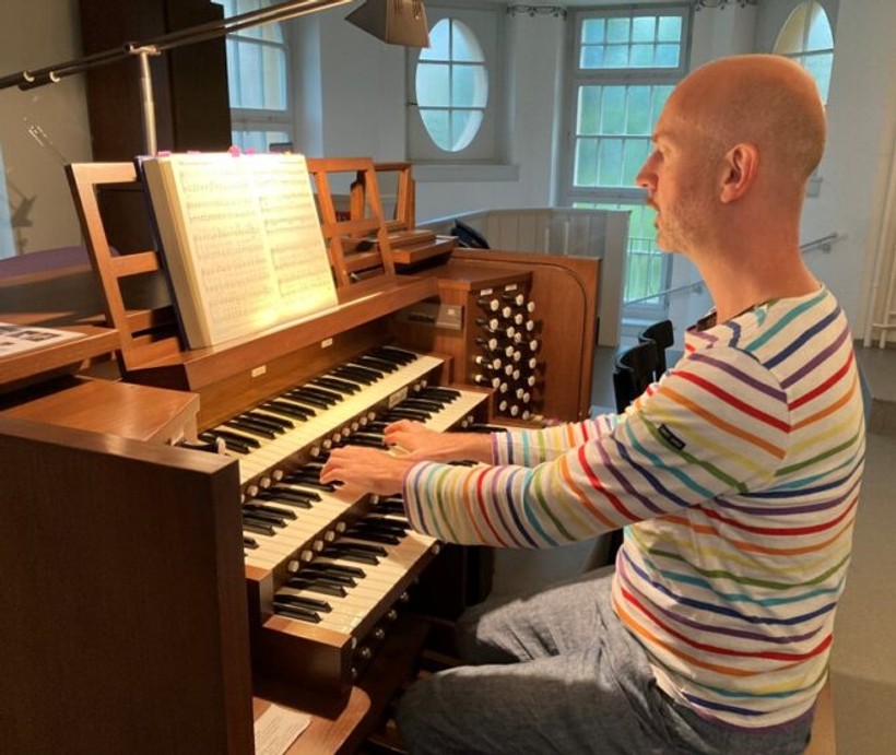 Gottesdienst in der Regenbogenkirche